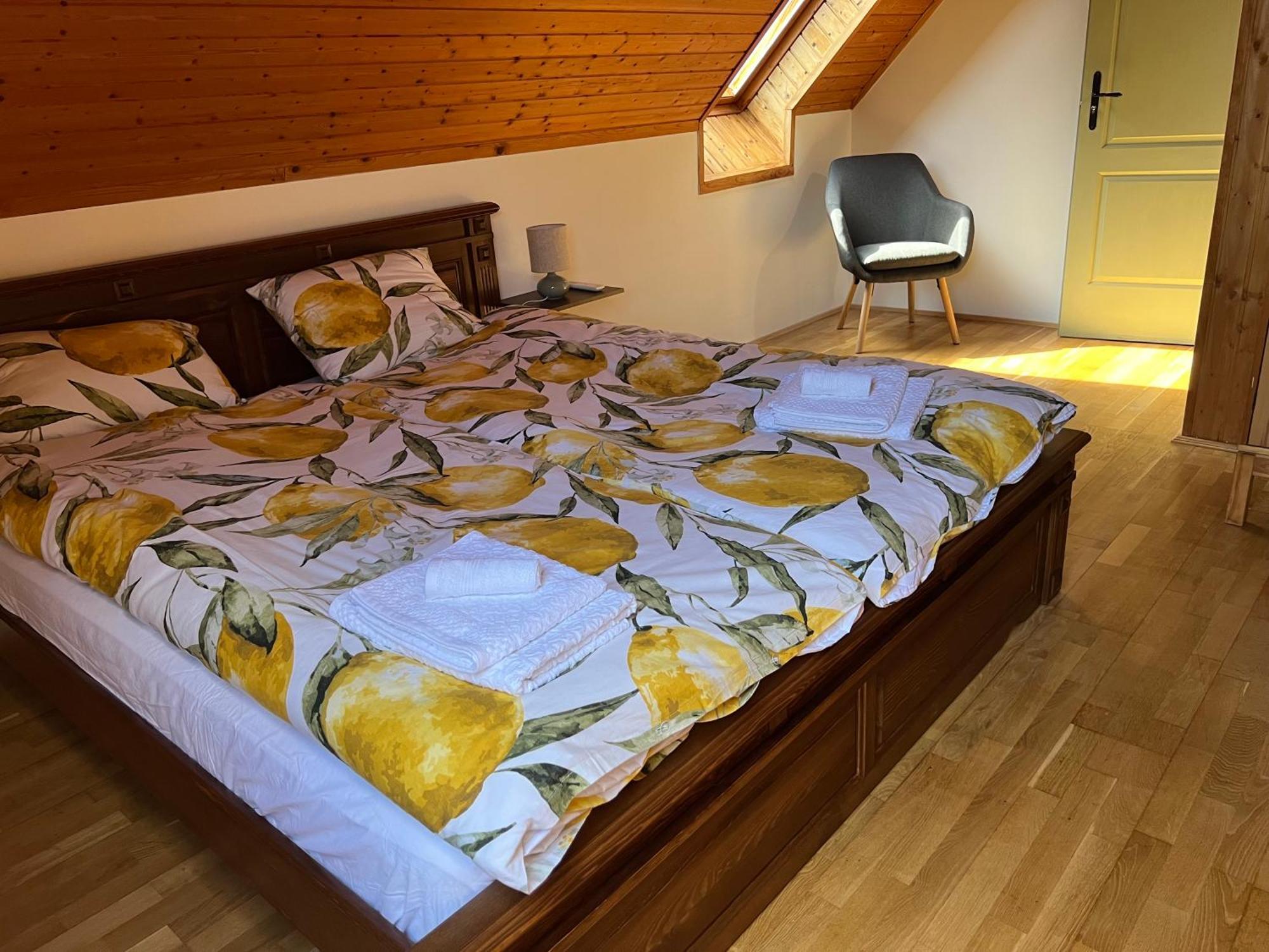 Bor Es Kenyer Hotel Hegymagas Eksteriør billede